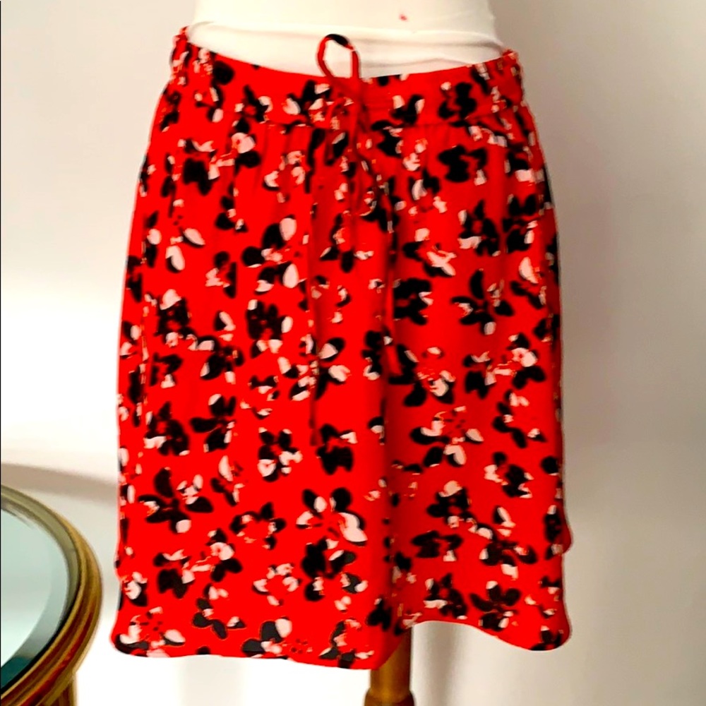 Banana Republic red silk skirt Sz M